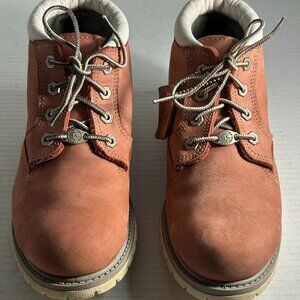 Timberland Women's Ankle Boots in Brown and Cream